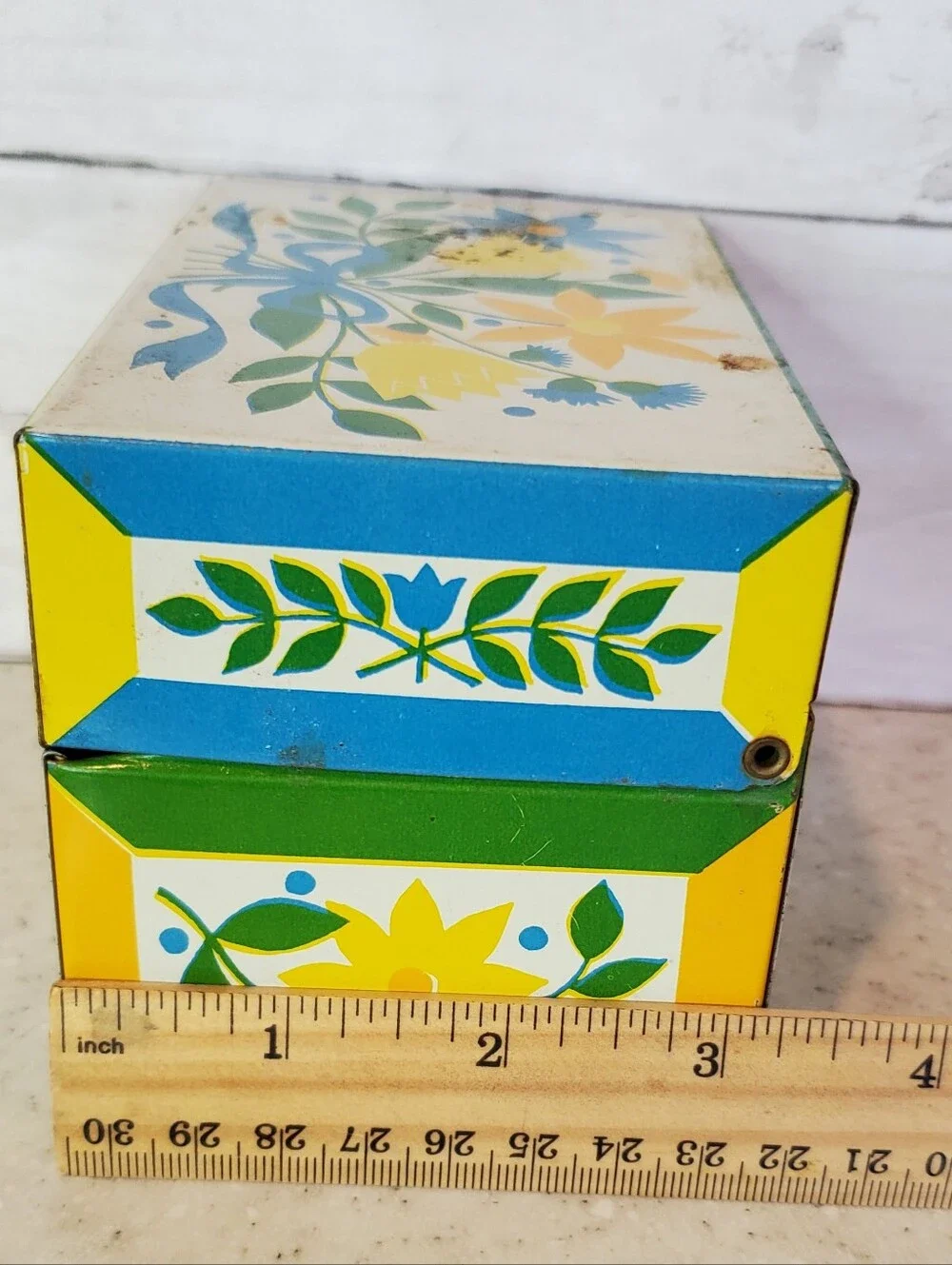 Vintage MCM Metal Recipe Box Floral Cottagecore Grandmacore Kitchen Storage Tin
